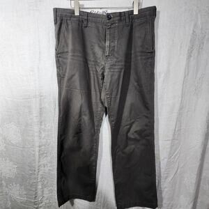 EDDIE BAUER legend wash 36 x 32 classic fit grey pants